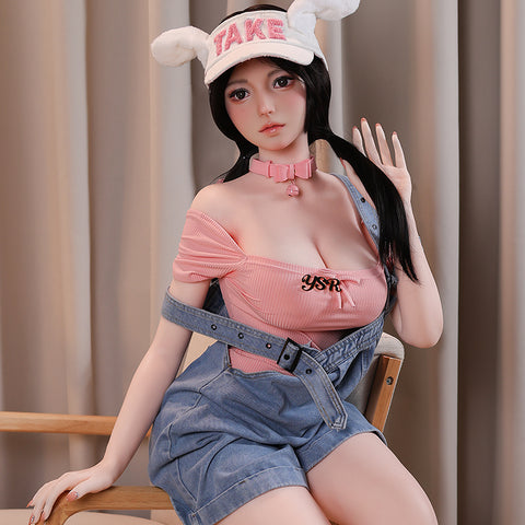 Lina – The Blush Kiss