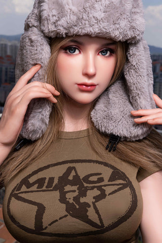 Hannah – Serene Muse